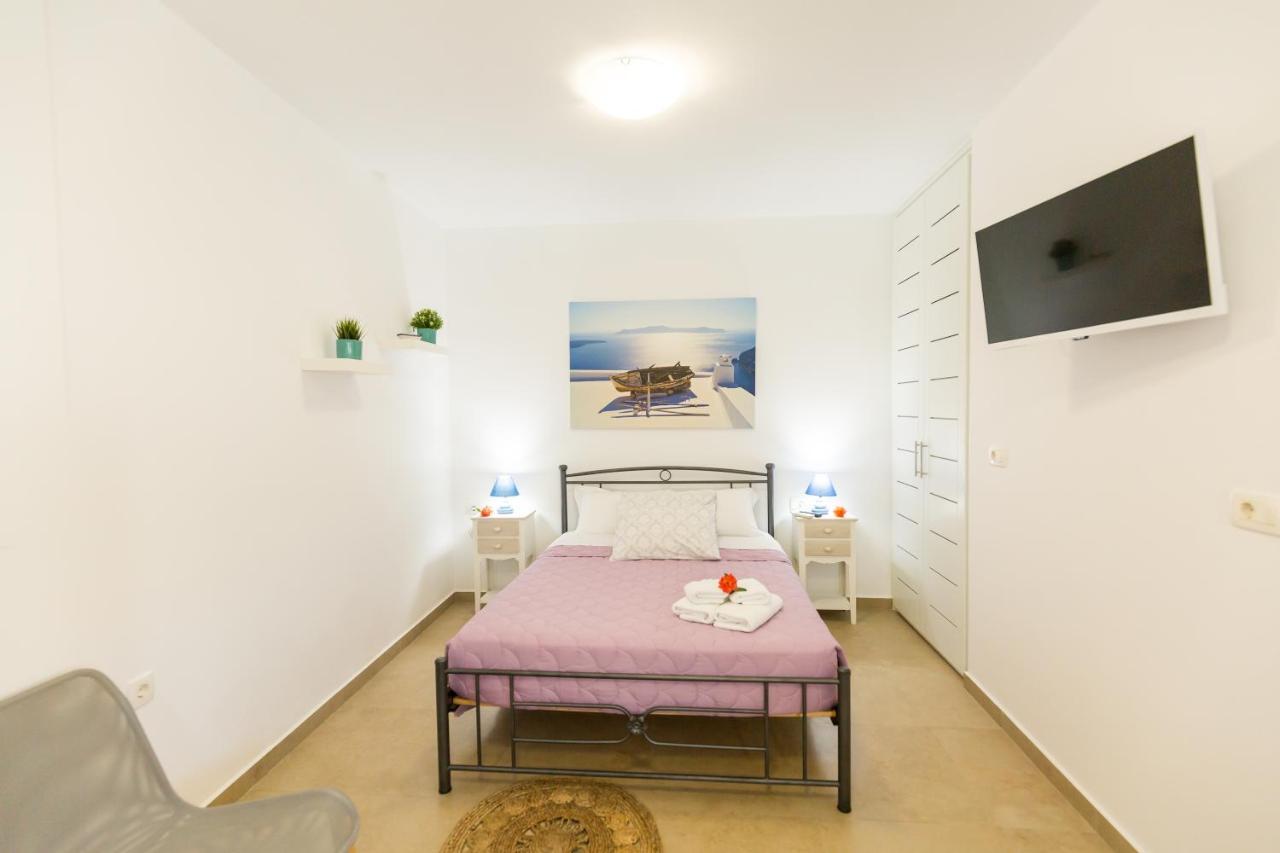 Sunrise Apartment Santorini Emporio  Dış mekan fotoğraf